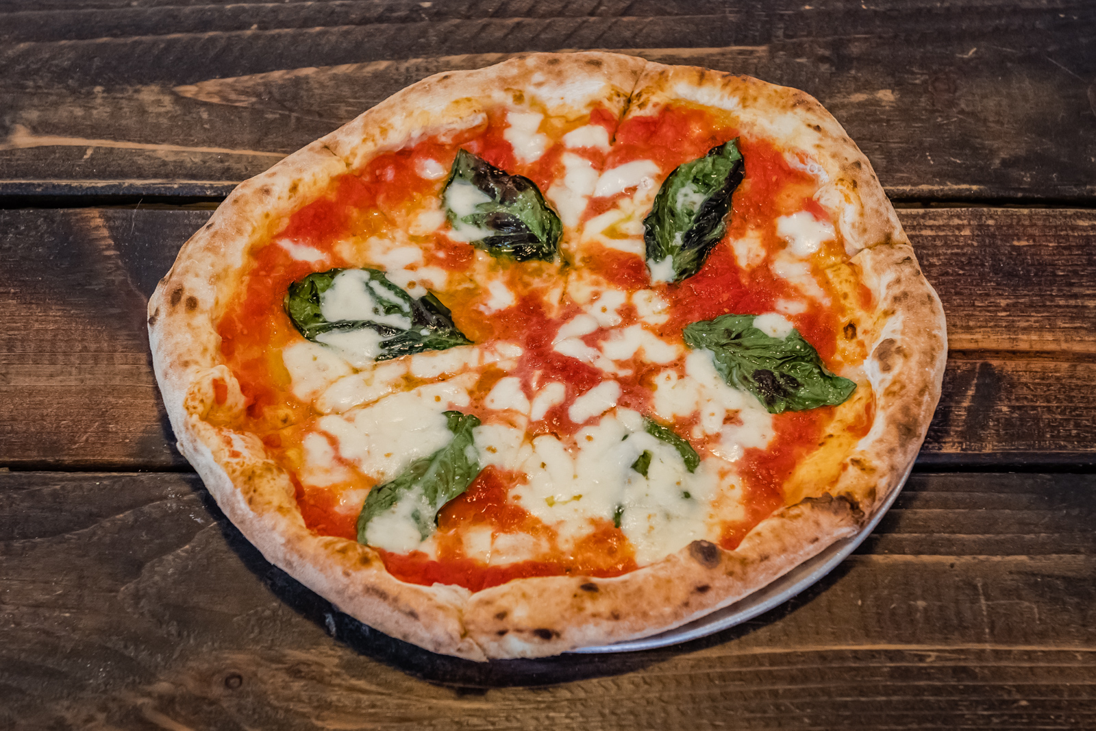 Secrets to Authentic Neapolitan Margherita Pizza at Home